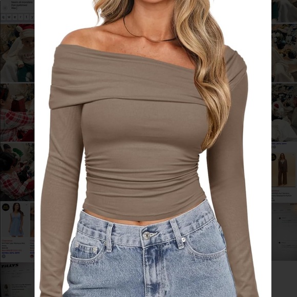 Long Sleeve Ruched Top!! - Picture 2 of 3